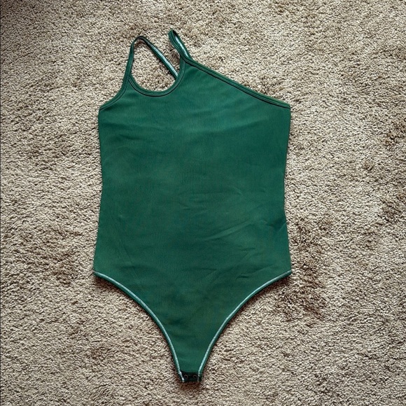 Abercrombie and Fitch Ribbed Asymmetrical Cut Out Green Bodysuit Tank - Picture 1 of 7